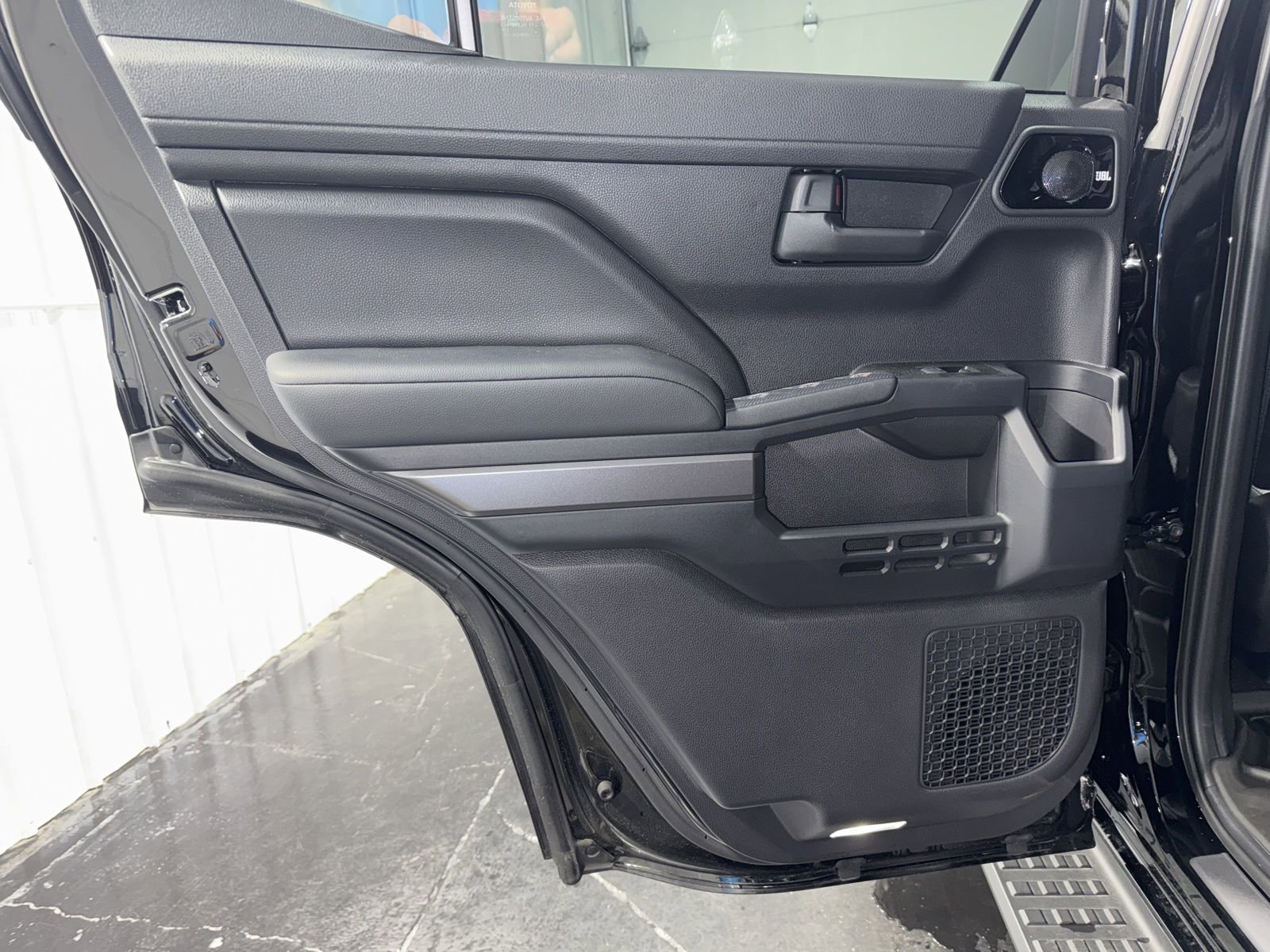 Used 2026 Toyota 4Runner TRD Off-Road Premium AWD/4WD image 17