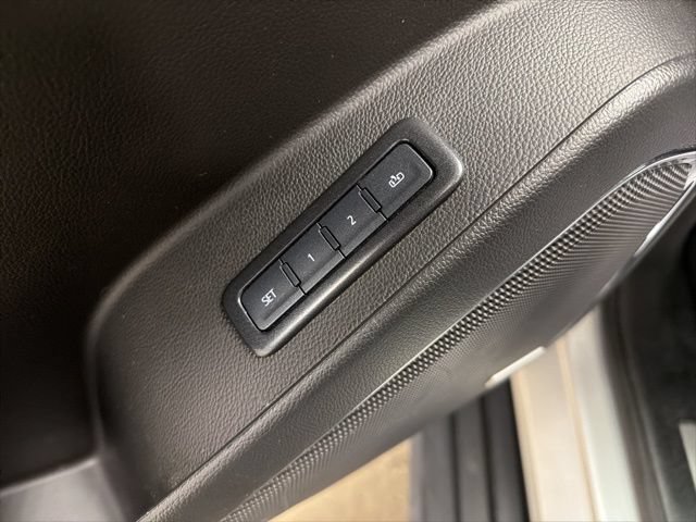 Used 2020 Chevrolet Tahoe LT AWD/4WD image 15