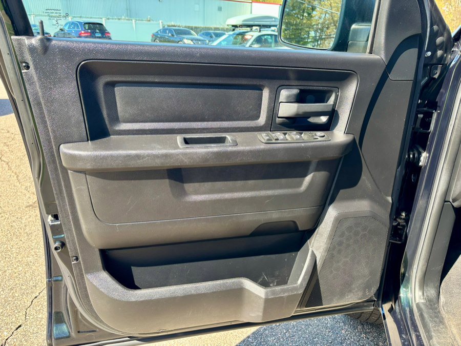 Used 2015 RAM 1500 Tradesman w/ Popular Equipment Group AWD/4WD image 9