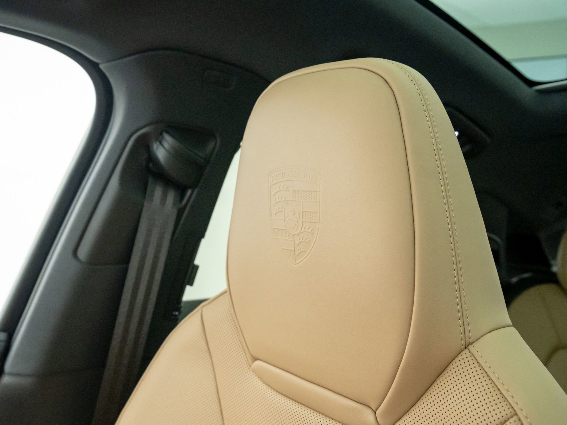 New 2025 Porsche Cayenne S image 33