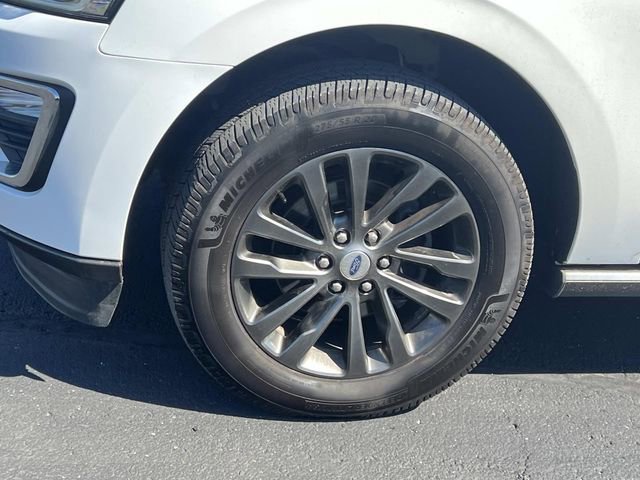 Used 2019 Ford Expedition Max Limited w/ Equipment Group 301A AWD/4WD image 10