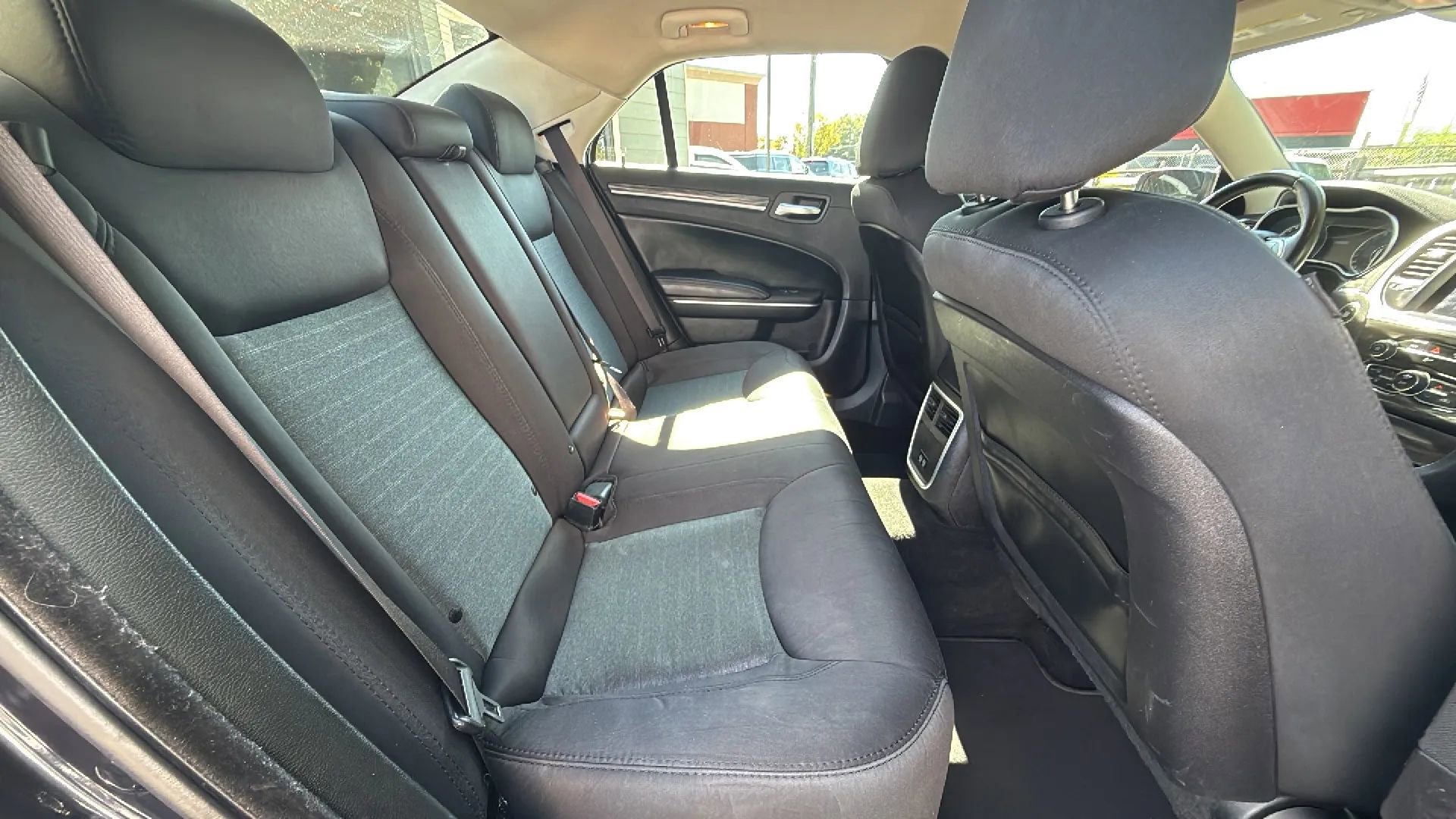 Used 2019 Chrysler 300 Touring w/ Sport Appearance Package image 23