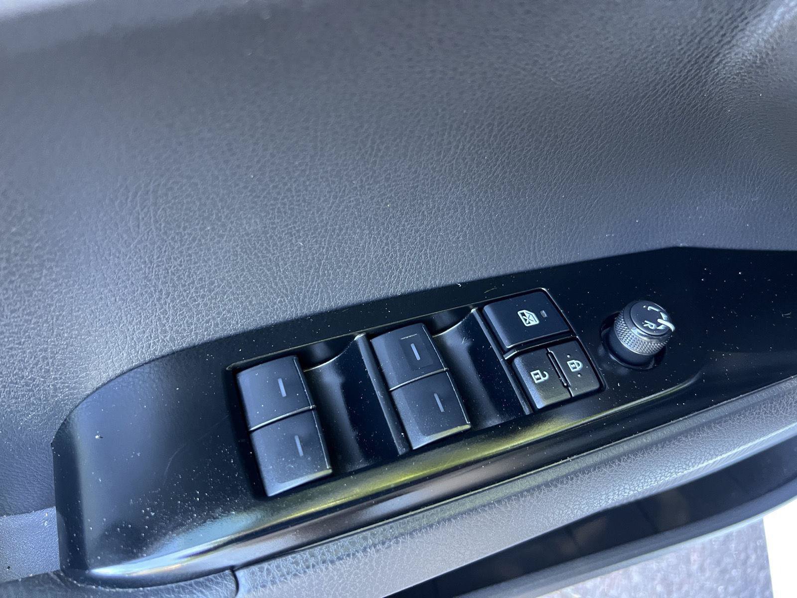 Used 2025 Toyota Camry LE w/ Convenience Package FWD image 23