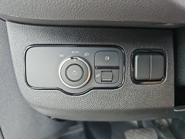 Used 2025 Mercedes-Benz Sprinter 2500 image 26