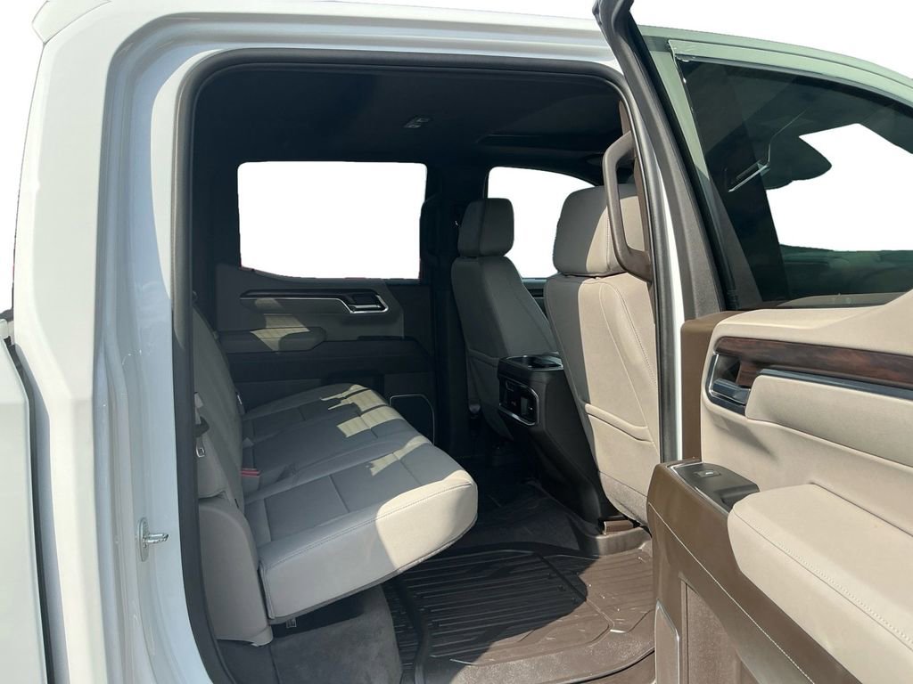 Used 2023 GMC Sierra 1500 SLT AWD/4WD image 23