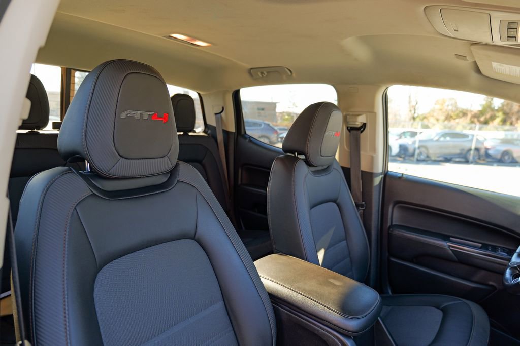 Used 2022 GMC Canyon AT4 image 36