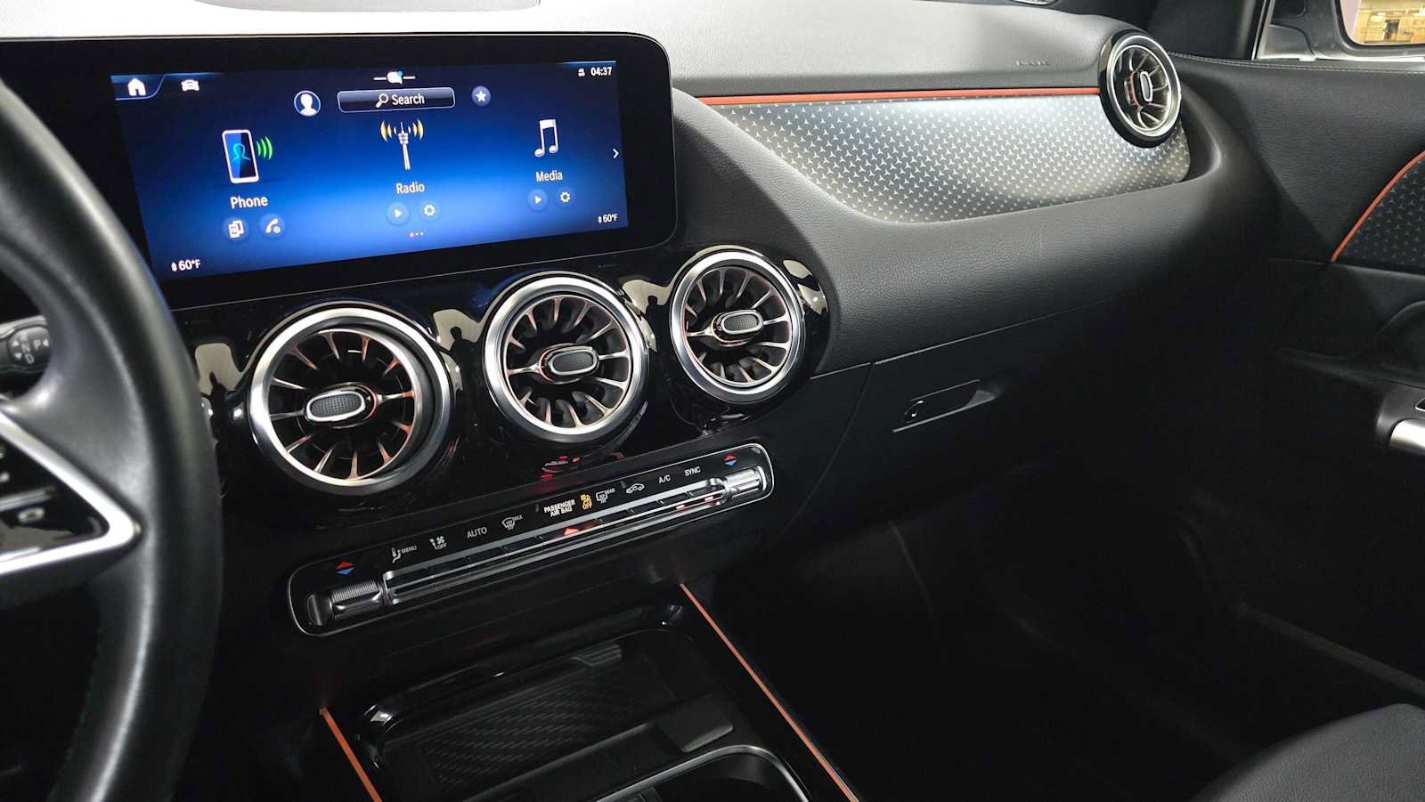 Used 2025 Mercedes-Benz GLA 250 image 64