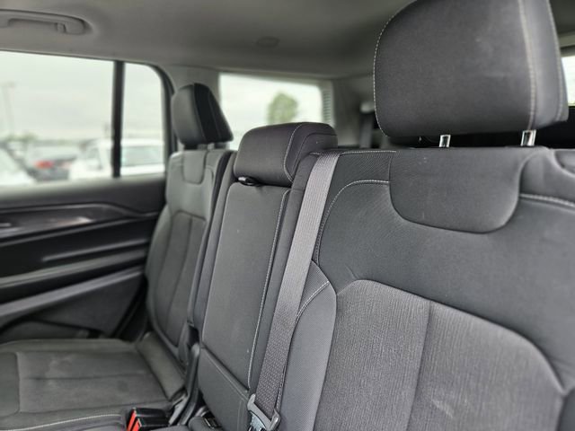 Used 2022 Jeep Grand Cherokee L Laredo w/ Luxury Tech Group I image 28