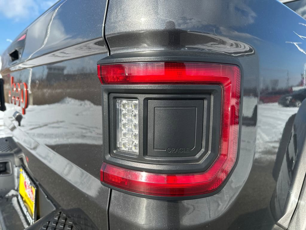 Used 2023 Jeep Gladiator Mojave w/ Cold Weather Group image 46