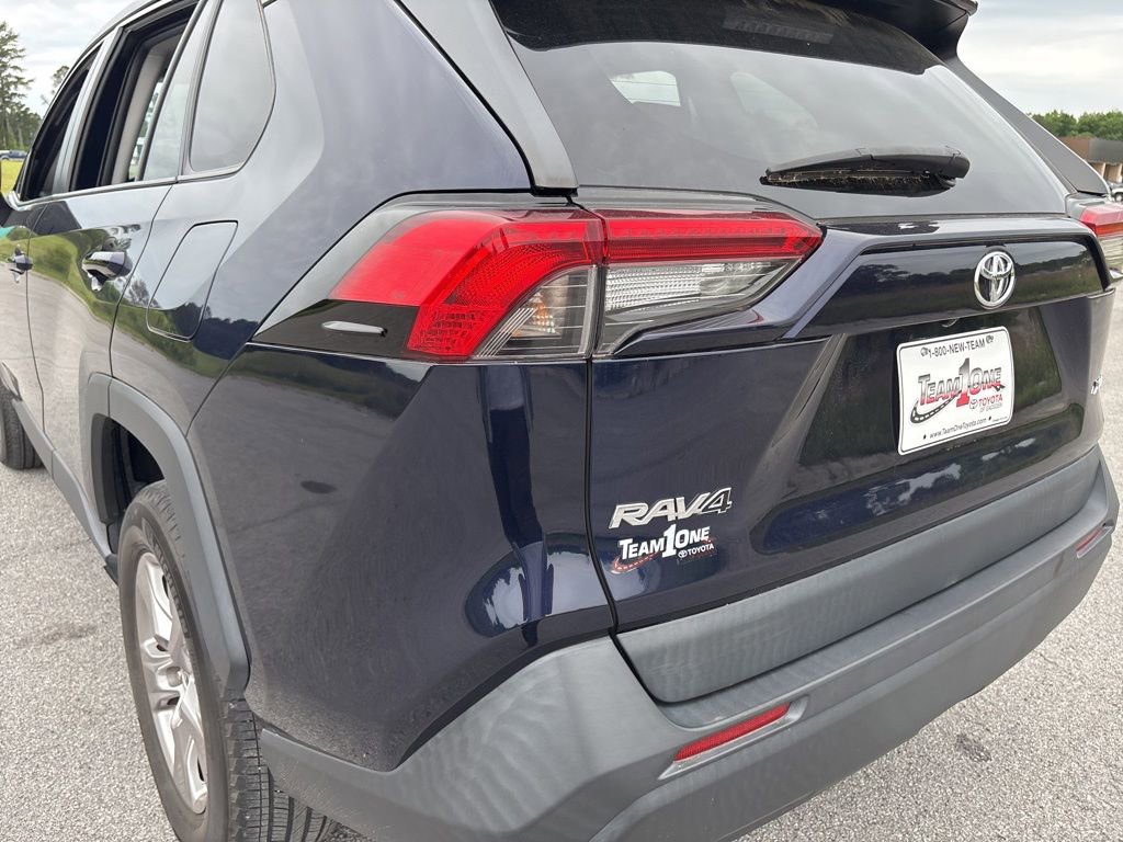 Used 2022 Toyota RAV4 XLE FWD image 28