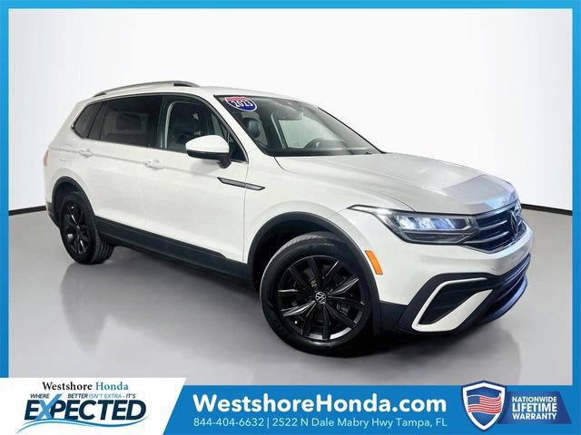 Used 2023 Volkswagen Tiguan SE FWD image 1