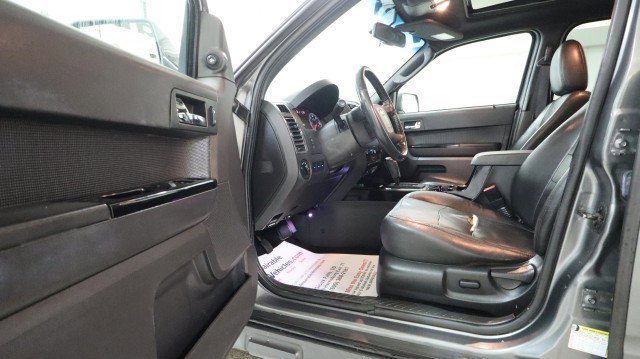 Used 2011 Ford Escape Limited w/ 301A Rapid Spec Order Code image 9