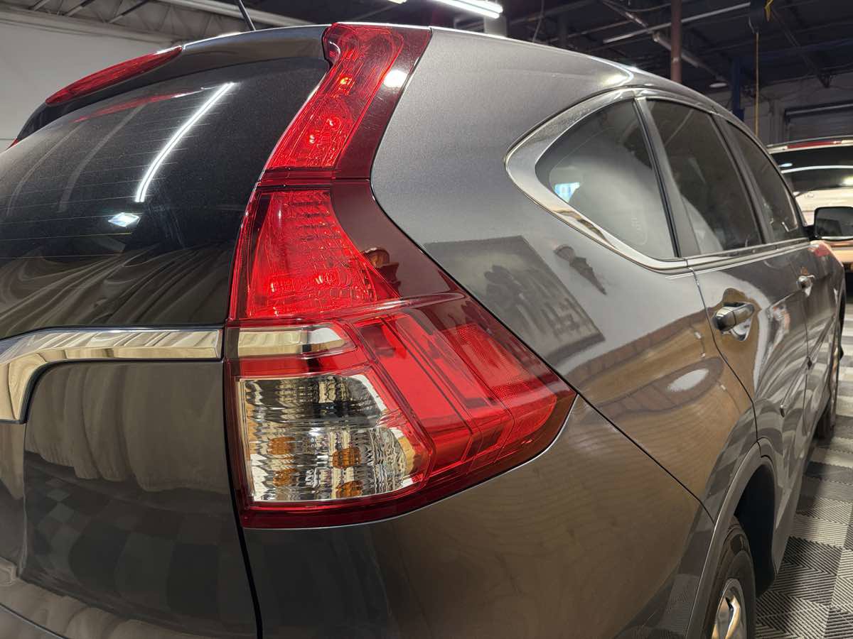 Used 2015 Honda CR-V LX image 6