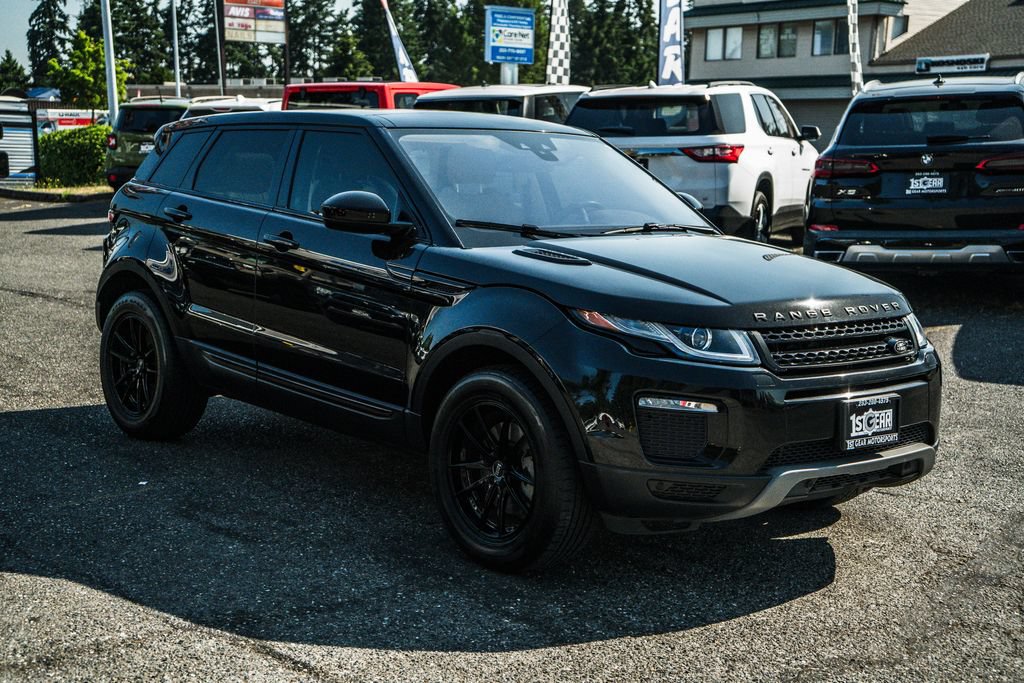 Used 2017 Land Rover Range Rover Evoque SE AWD/4WD image 6