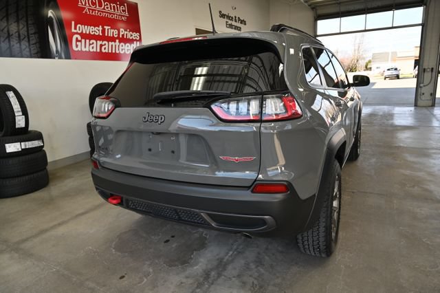 Used 2022 Jeep Cherokee Trailhawk AWD/4WD image 6
