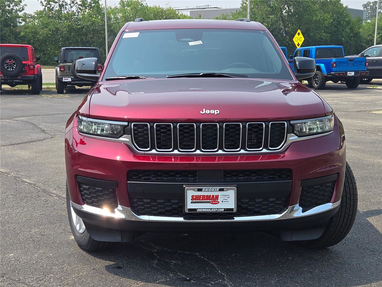New 2025 Jeep Grand Cherokee L Laredo w/ Luxury Tech Group I image 4