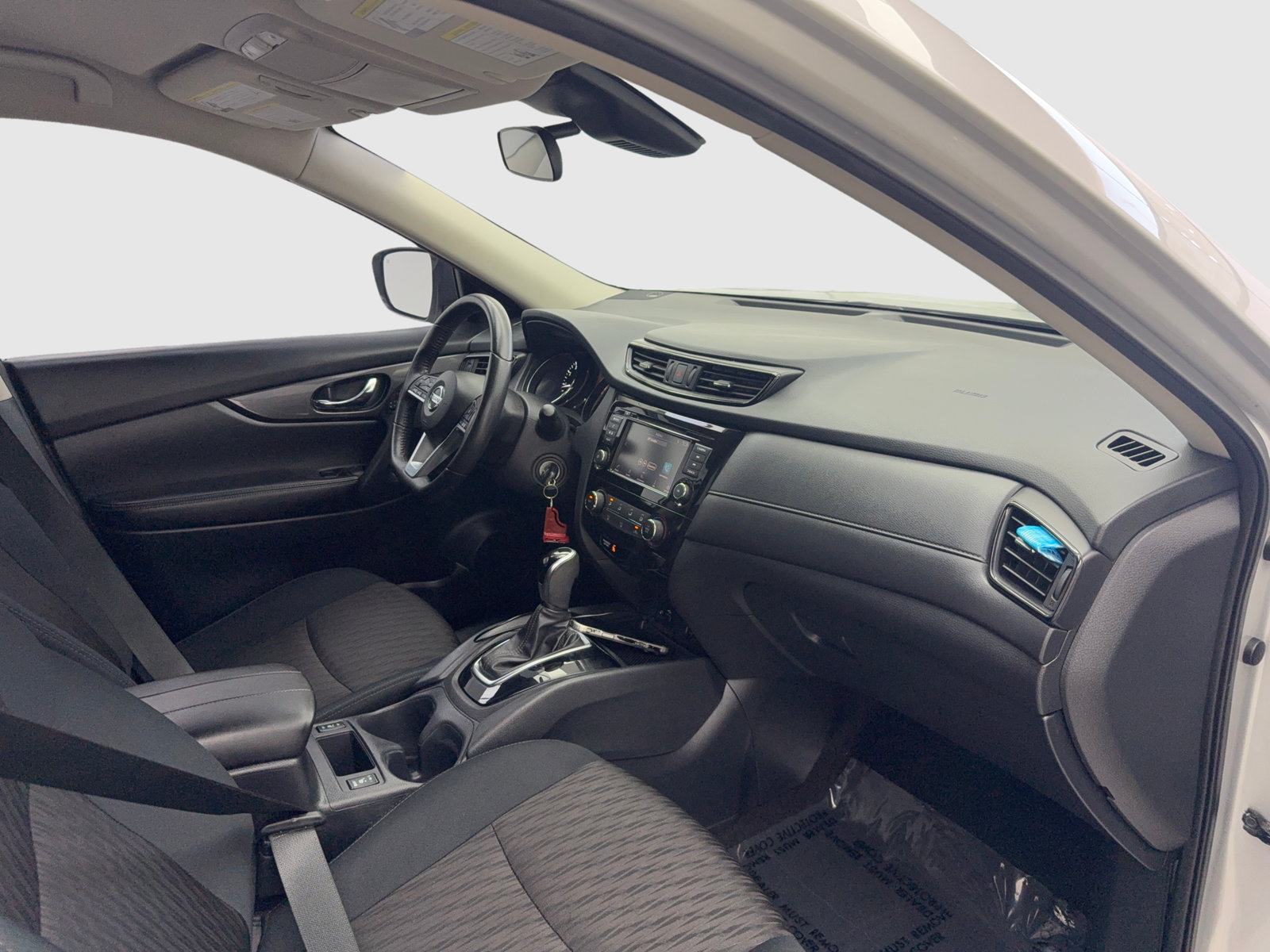 Used 2019 Nissan Rogue S w/ Special Edition Package FWD image 36