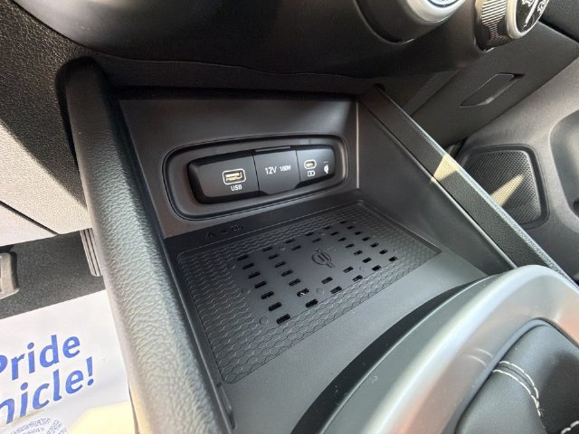 New 2026 Hyundai Venue SEL FWD image 28