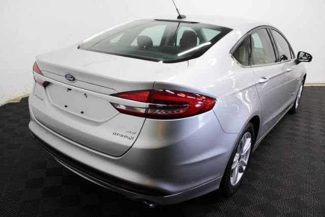 Used 2018 Ford Fusion SE FWD image 6