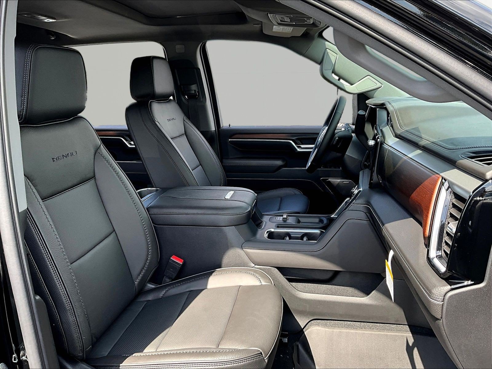 New 2026 GMC Sierra 2500 Denali w/ Denali Reserve Package AWD/4WD image 19