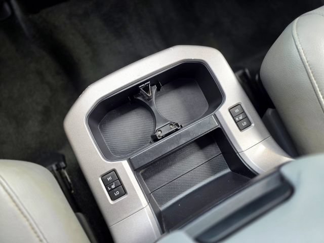 Used 2015 Toyota Sequoia Platinum AWD/4WD image 29