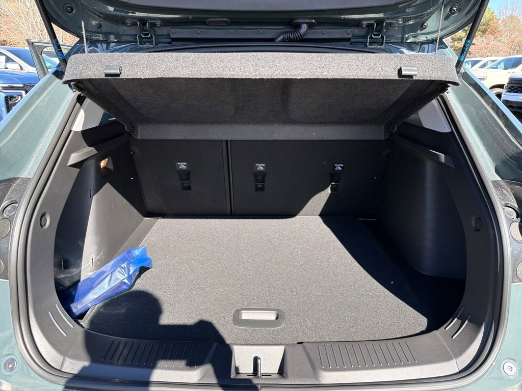 New 2025 Chevrolet Trax LT w/ Driver Confidence Package image 28