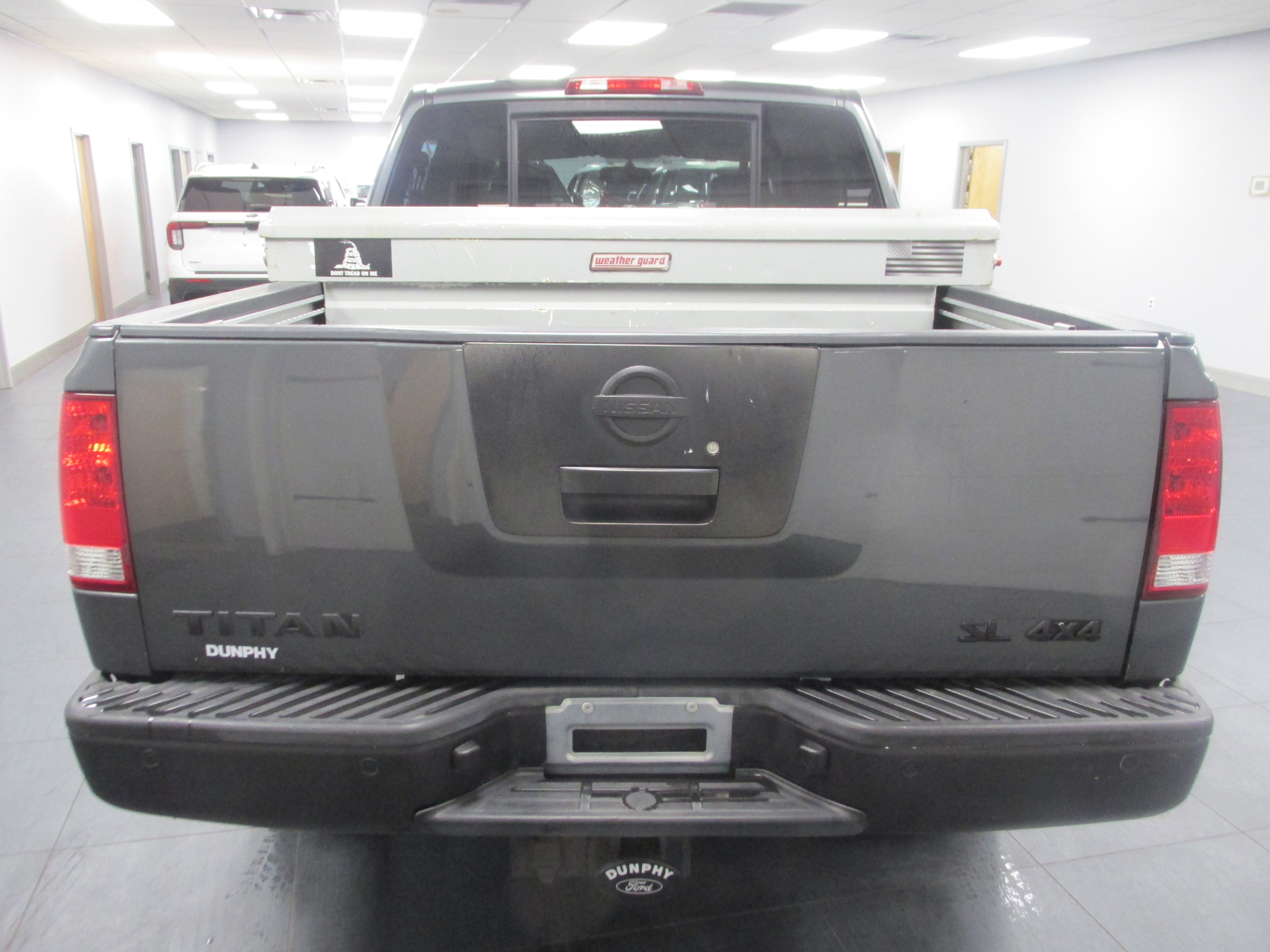Used 2011 Nissan Titan SL w/ Heavy Metal Edition Pkg AWD/4WD image 6