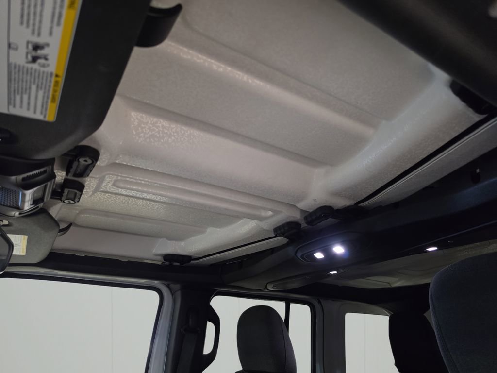 Certified 2025 Jeep Wrangler Sahara image 26