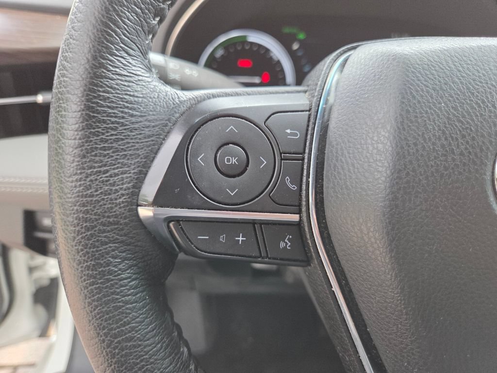 Certified 2021 Toyota Avalon XLE FWD image 29