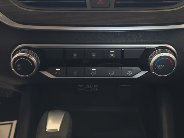 Used 2024 Nissan Altima 2.5 SV FWD image 19