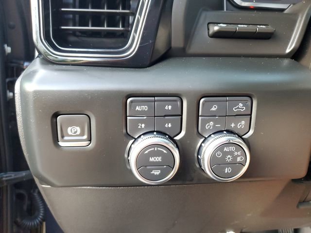 Used 2024 GMC Sierra 2500 AT4 w/ AT4 Premium Plus Package AWD/4WD image 30