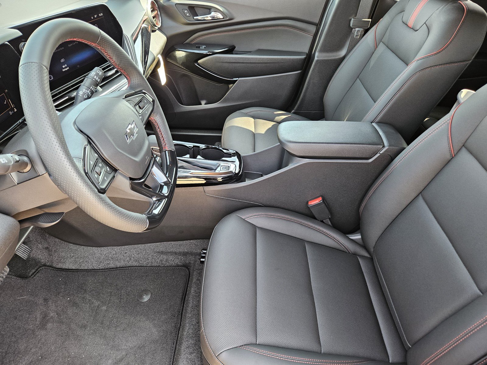 New 2026 Chevrolet Trax RS w/ Sunroof Package FWD image 9