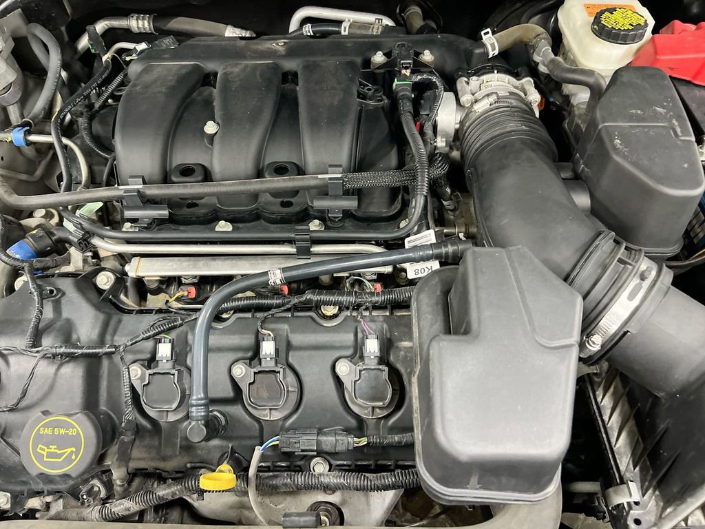 Used 2018 Ford Explorer FWD image 25