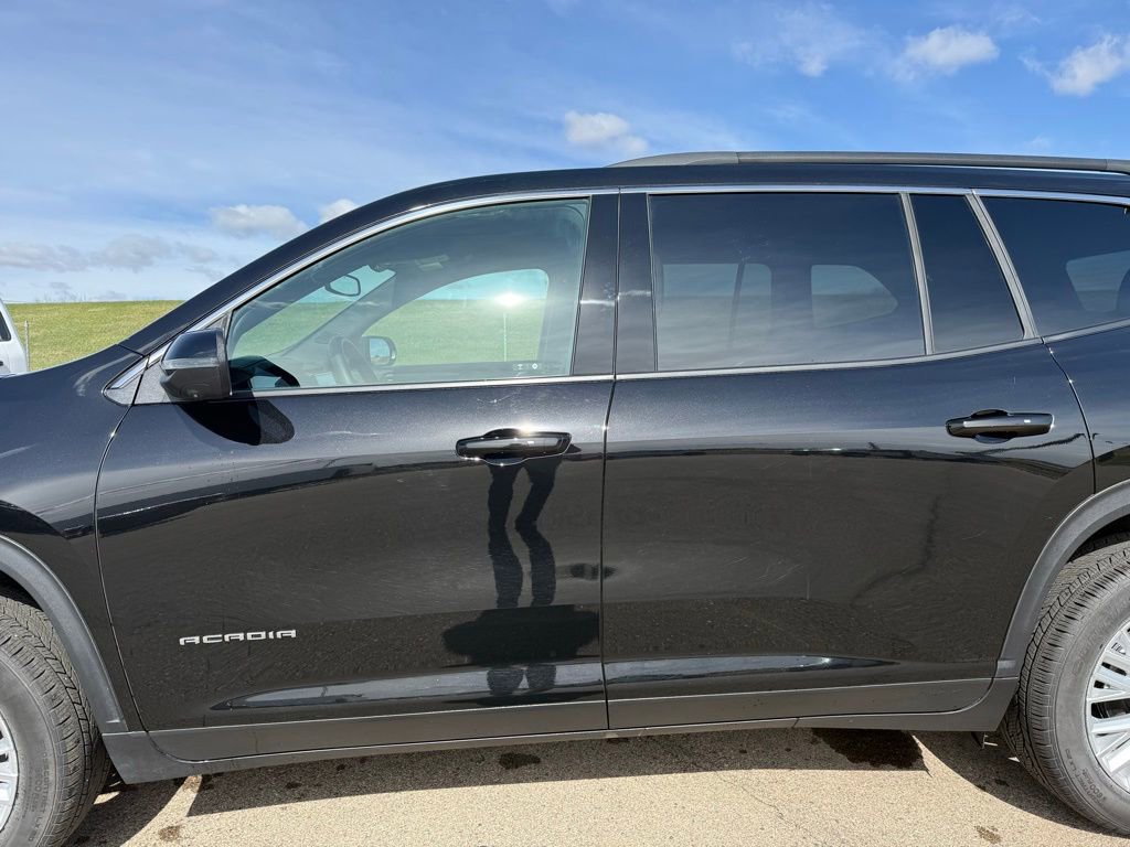 Used 2024 GMC Acadia Elevation image 34