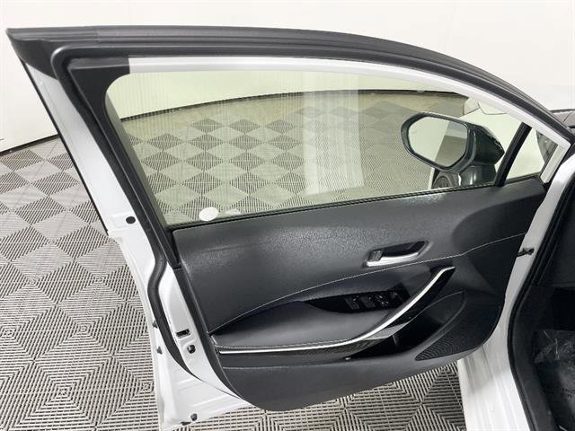 Certified 2025 Toyota Corolla XSE FWD image 20