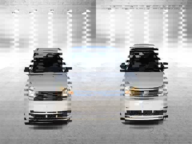 Used 2010 Ford Focus SE image 3