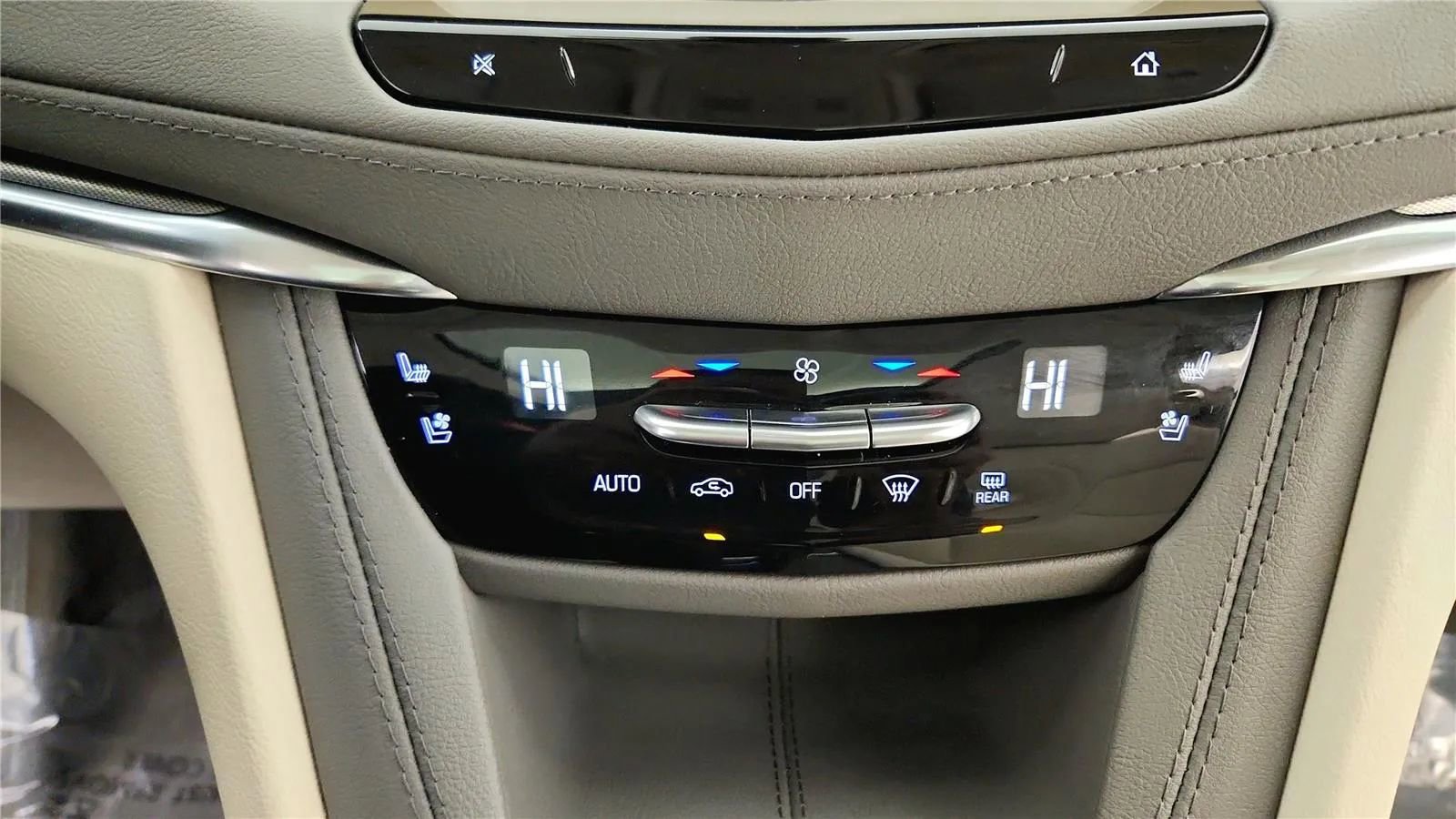 Used 2023 Cadillac XT5 Premium Luxury image 27