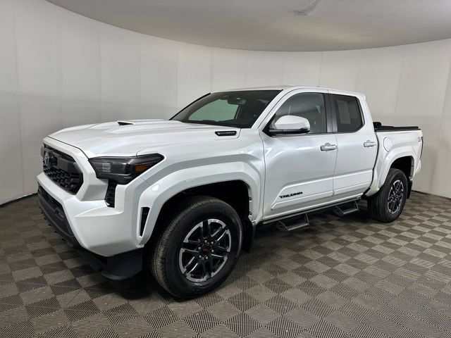 Used 2025 Toyota Tacoma TRD Sport w/ TRD Sport Upgrade Package image 7