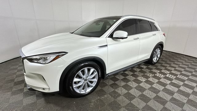 Used 2019 INFINITI QX50 Essential w/ Proactive Package AWD/4WD image 6