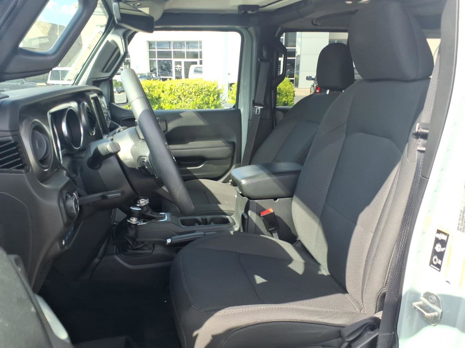 Used 2023 Jeep Wrangler Unlimited w/ Cold Weather Group AWD/4WD image 17