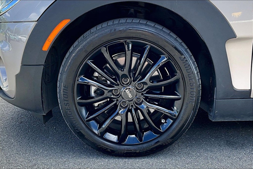 Certified 2022 MINI Cooper Clubman S FWD image 10