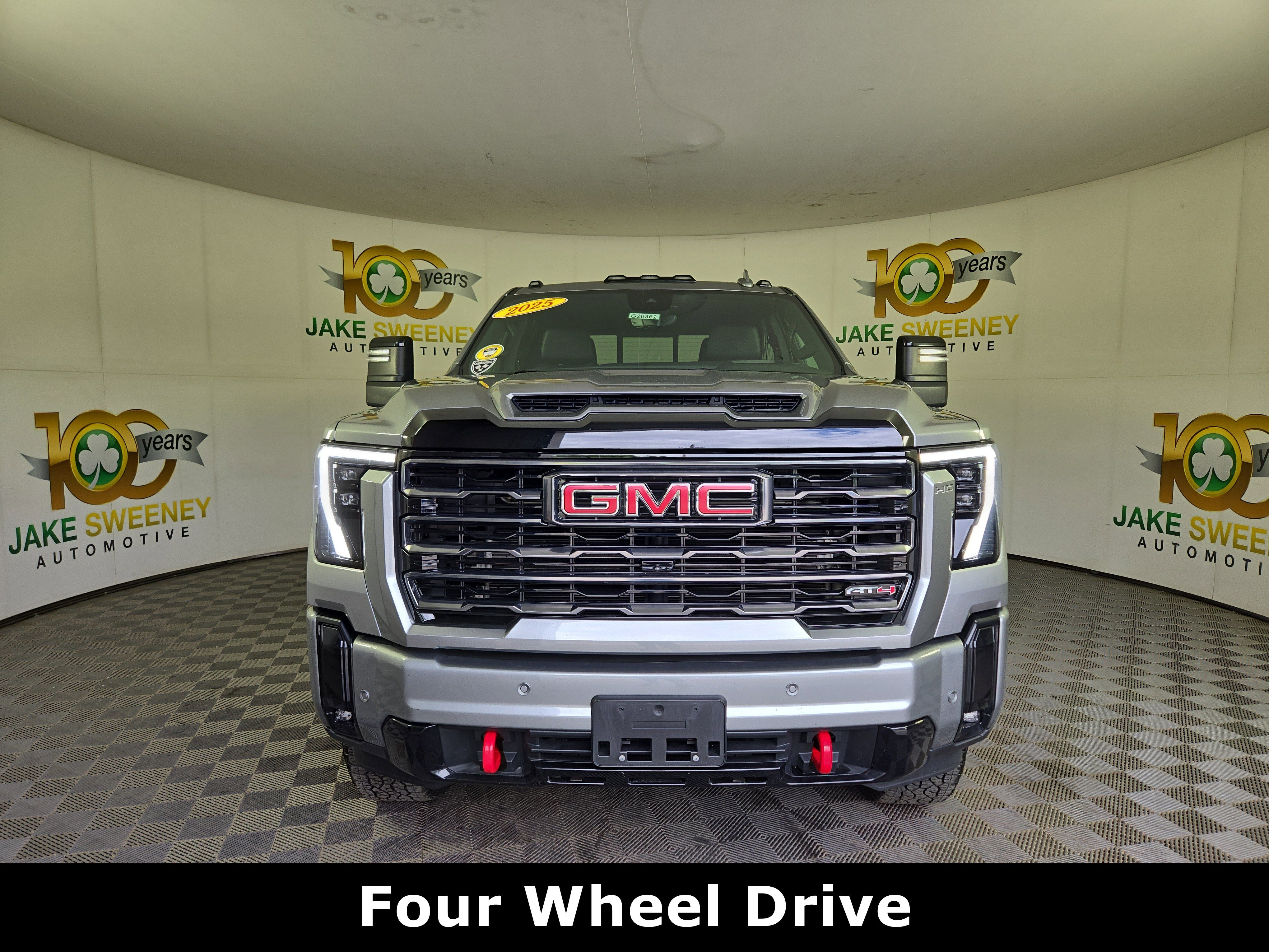Certified 2025 GMC Sierra 2500 AT4 w/ AT4 Premium Plus Package AWD/4WD image 2