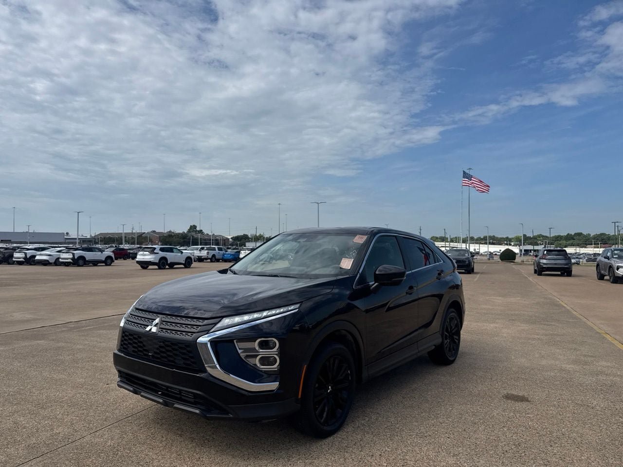 Used 2023 Mitsubishi Eclipse Cross LE AWD/4WD image 8