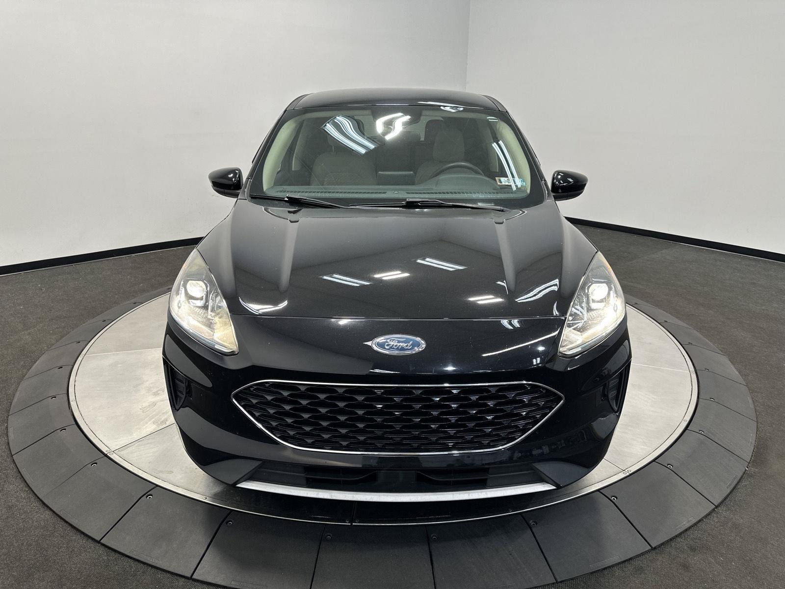 Used 2020 Ford Escape SE AWD/4WD image 3