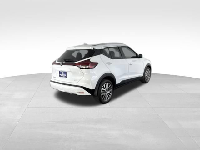 Used 2024 Nissan Kicks SV FWD image 5
