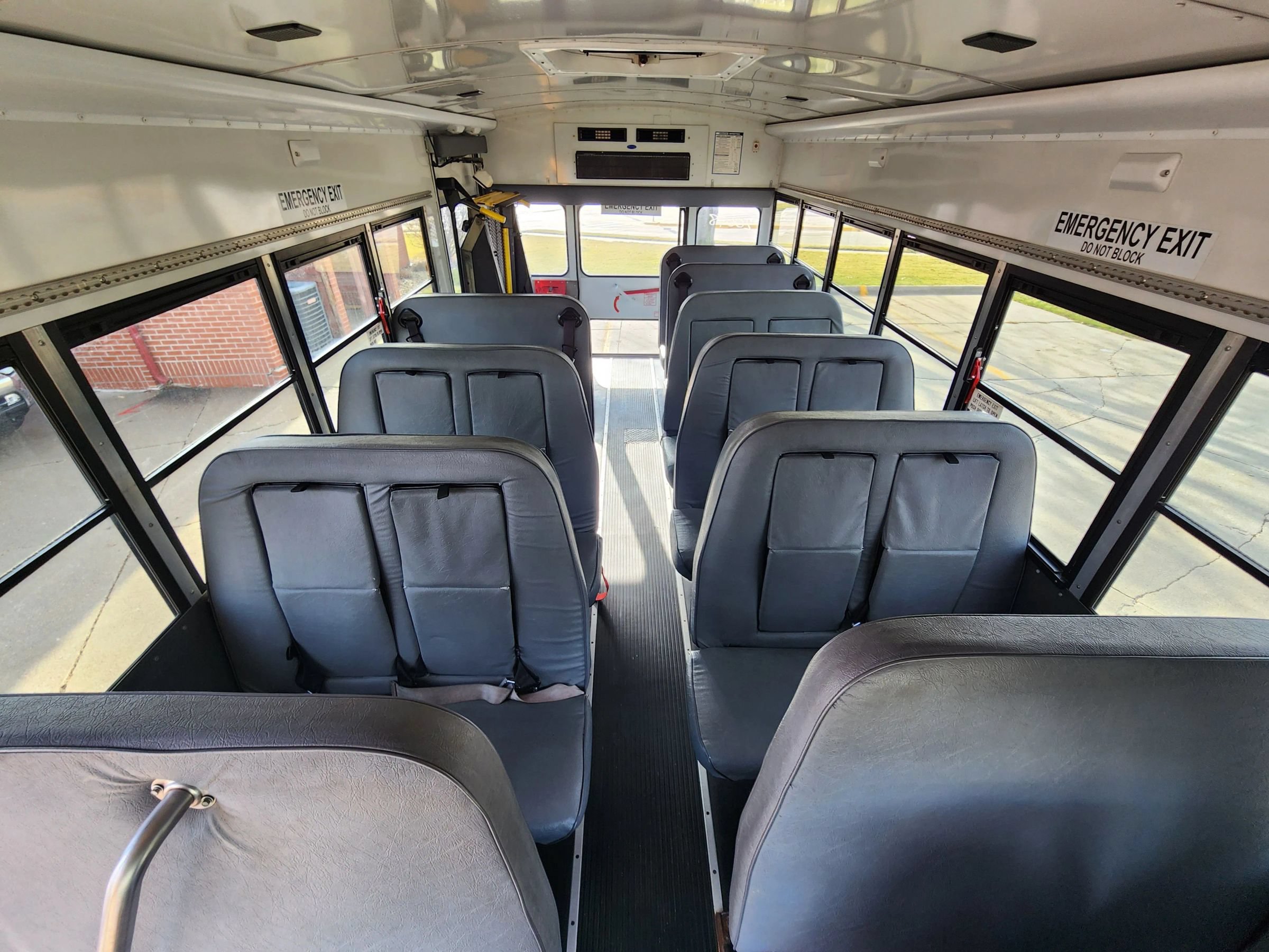 Used 2006 Ford E-450 and Econoline 450 RWD image 18