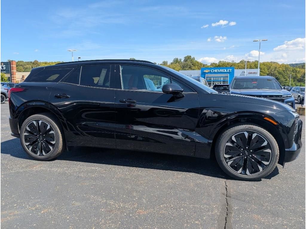 New 2026 Chevrolet Blazer EV RS w/ Super Cruise Package AWD/4WD image 8