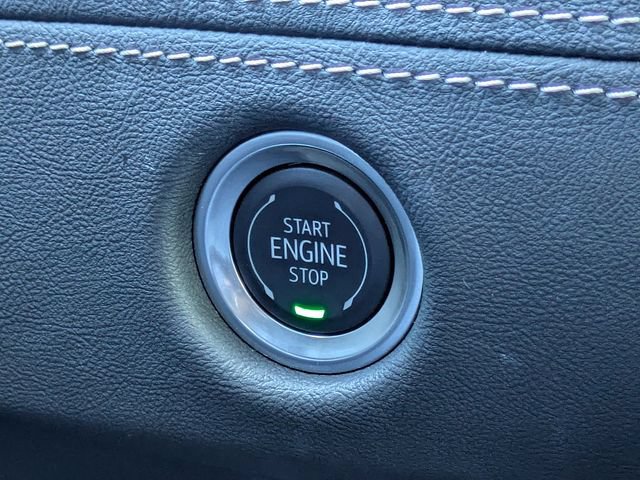Certified 2025 Cadillac Escalade Sport w/ Touring Package AWD/4WD image 35