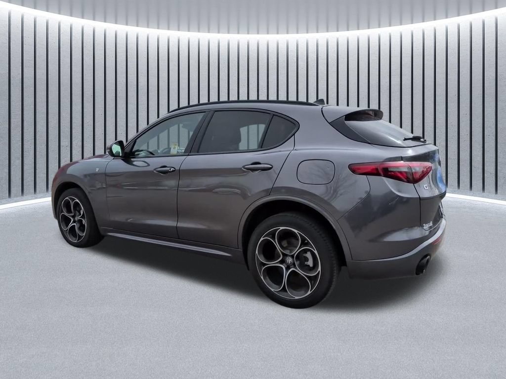 Used 2023 Alfa Romeo Stelvio Ti w/ Active Assist Plus Package AWD/4WD image 12