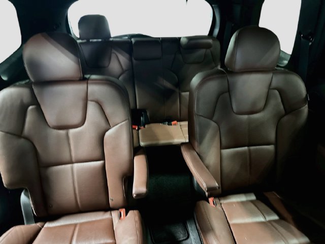 Certified 2024 Kia Telluride EX w/ EX Captain's Chair Package AWD/4WD image 25